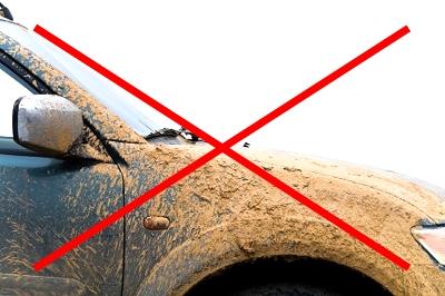 Evitar utilizar limpiadores sobre coche muy sucio de barro